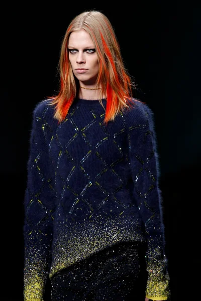 Look 94